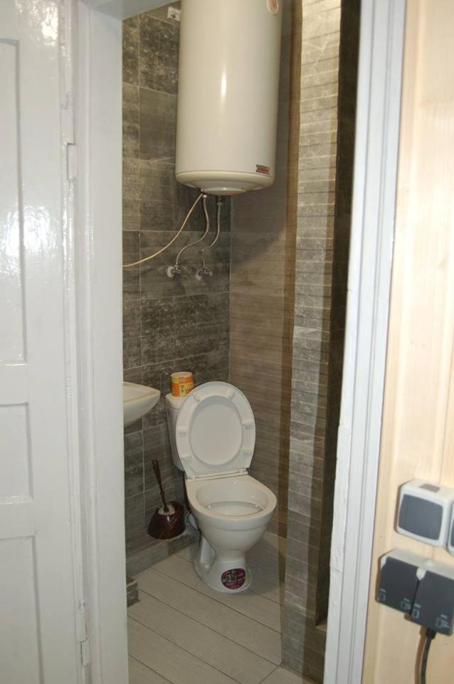 Apartment On Stepana Bandery 37 Постійне Електропостачання Lviv Extérieur photo
